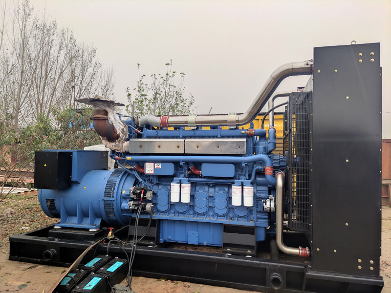 石排镇柴油发电机组更换机油时，应遵循哪些步骤？