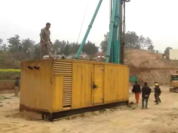 石排镇如何判断水冷式机油散热器密封件是否需要更换?